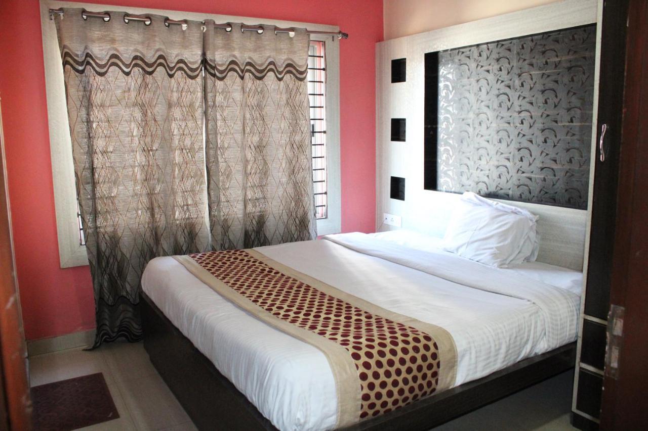Hotel Square Park Dibrugarh Exterior photo