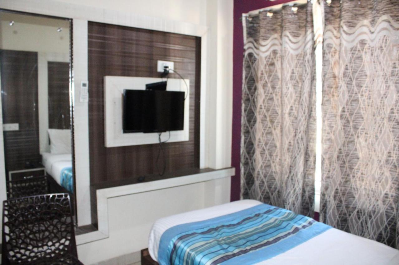 Hotel Square Park Dibrugarh Exterior photo